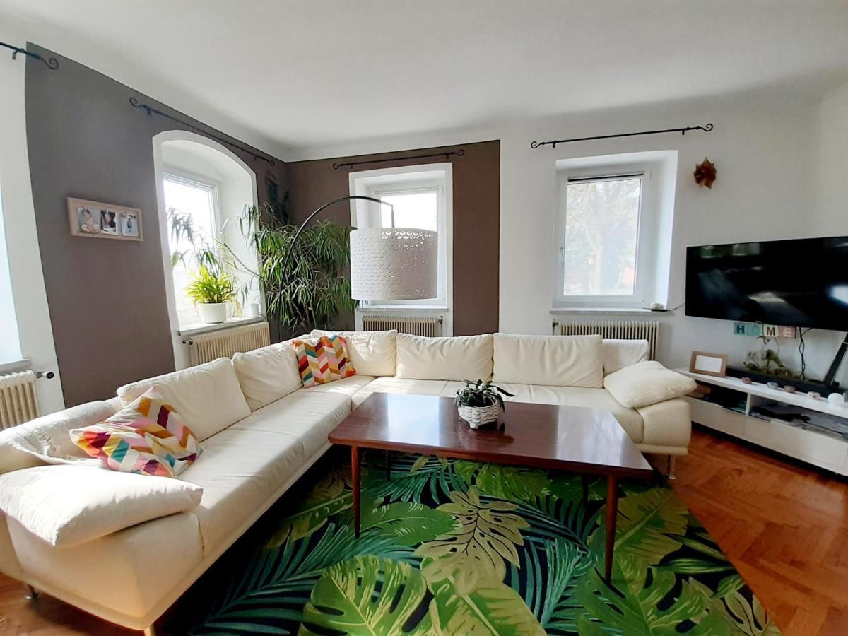 Schoene Altbauwohnung Auf Dem Land Kallham Экстерьер фото